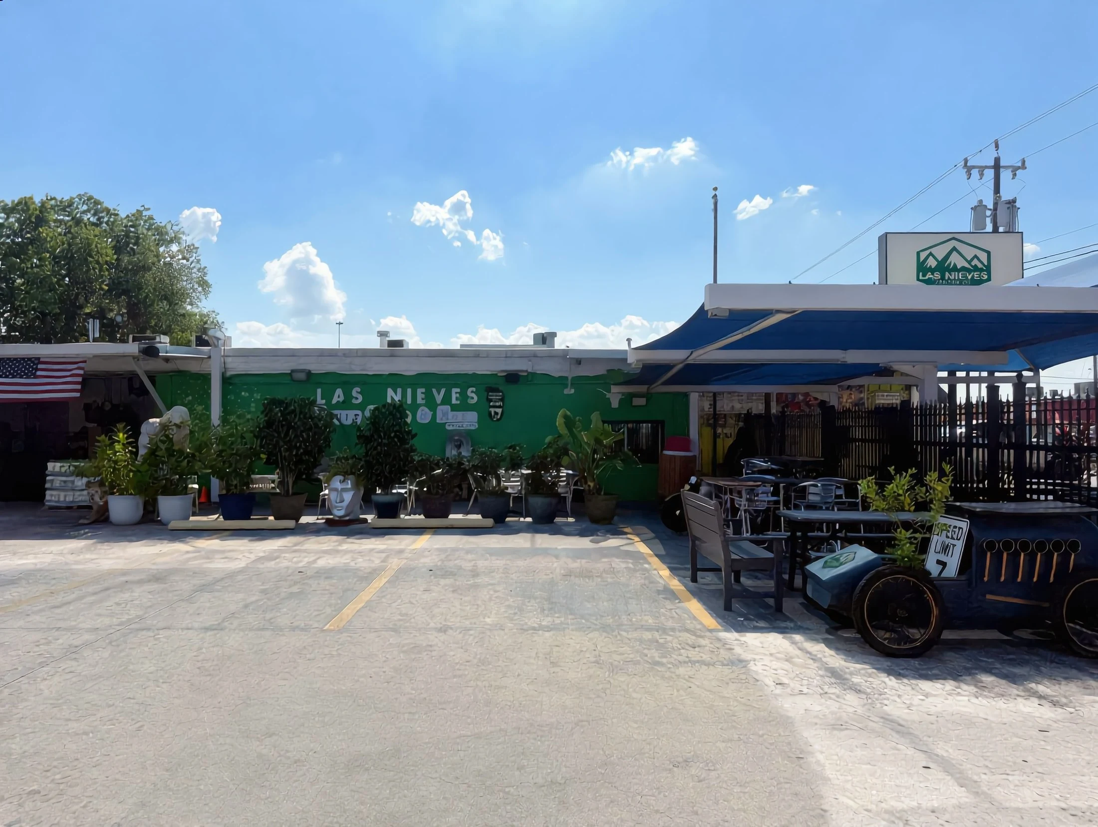 The Las Nieves storefront in San Antonio